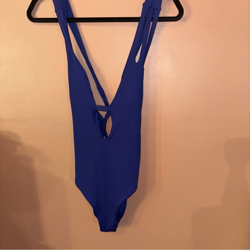 Becca Women's Pucker Up Tear Drop One-piece Swimsuit In Blue NWOT LARGE
